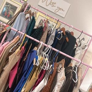 SALEEEEEE ! Gently used